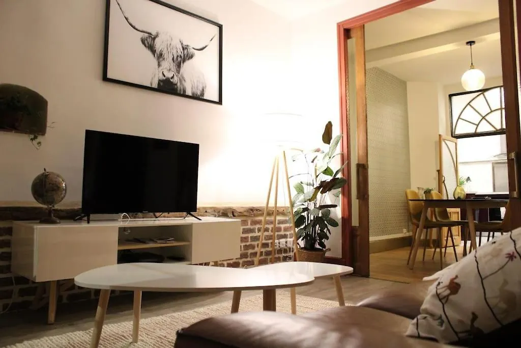 Authentique & Agreable Maison أوش 0*,  فرنسا